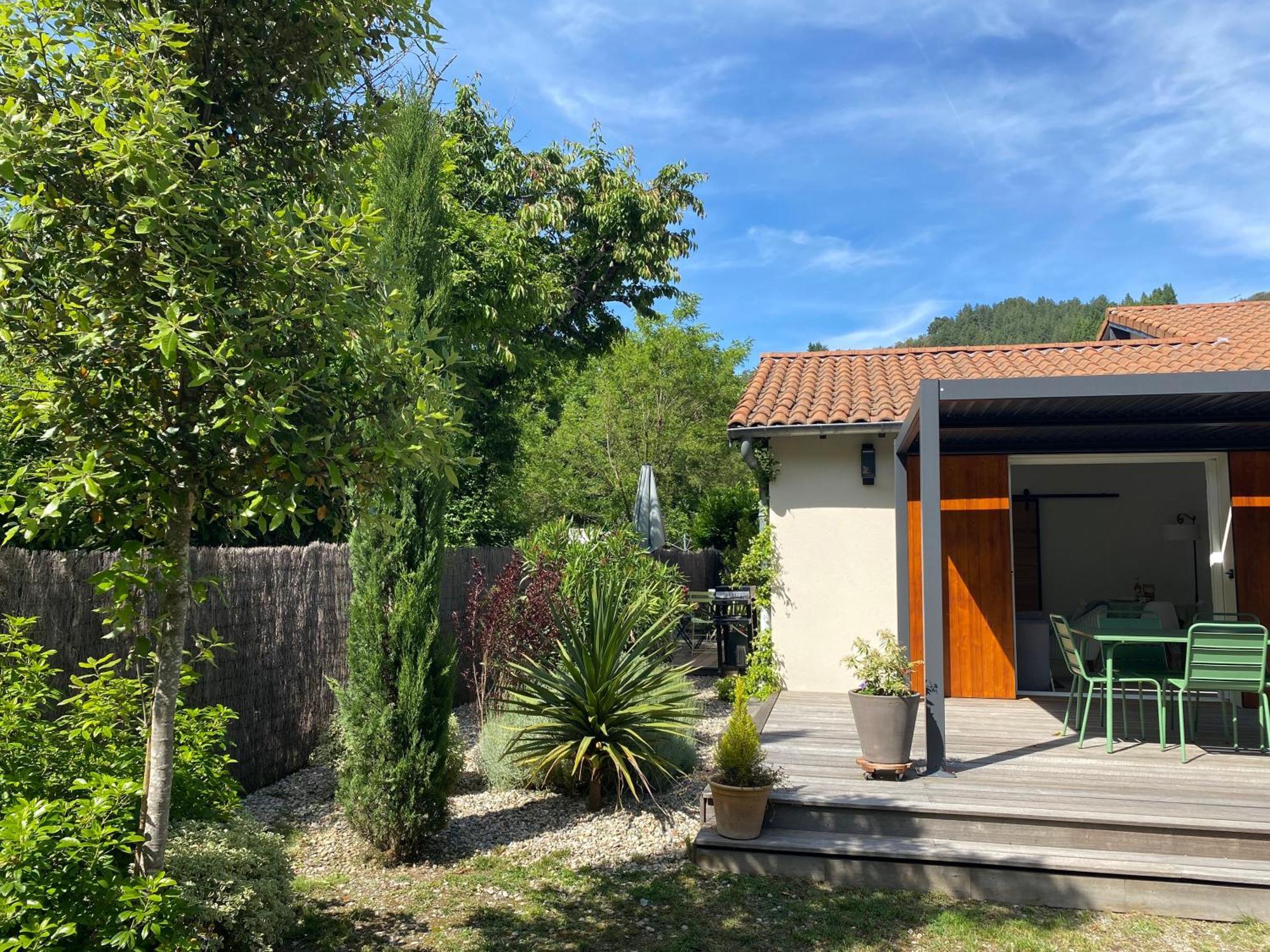 La Petite Caserne - Gite 4 Etoiles - Pont-de-Labeaume Exterior foto